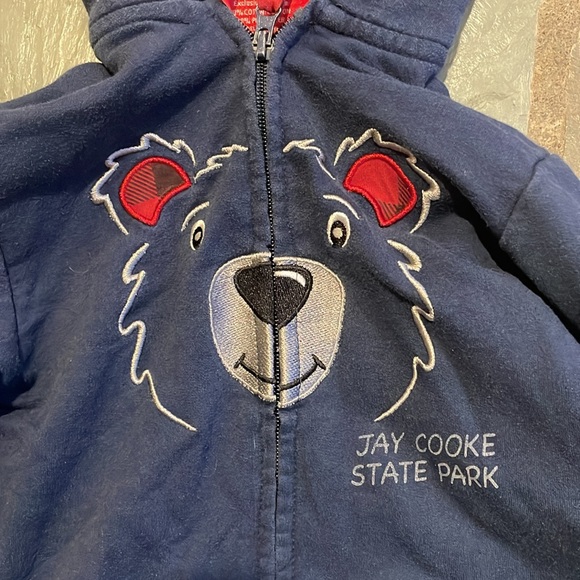 Cute Bear Sweatshirt - Picture 5 of 5